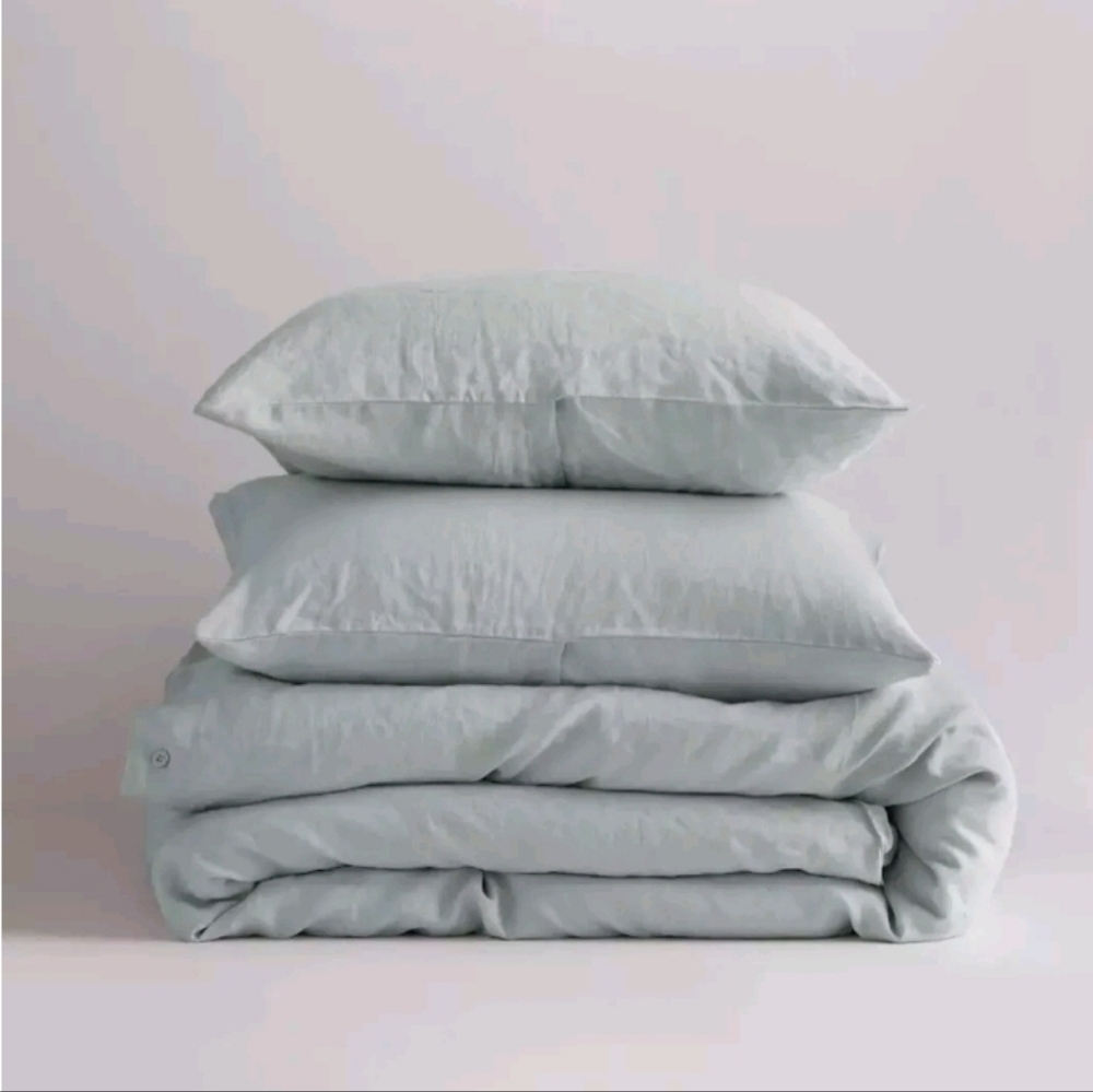 NWT! Quince European Linen Mist Duvet Cover & Shams! Sz. King/ Cal King(772)
